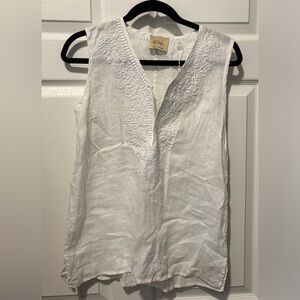 Elie Tahari Ivory Embroidered V-Neck Blouse